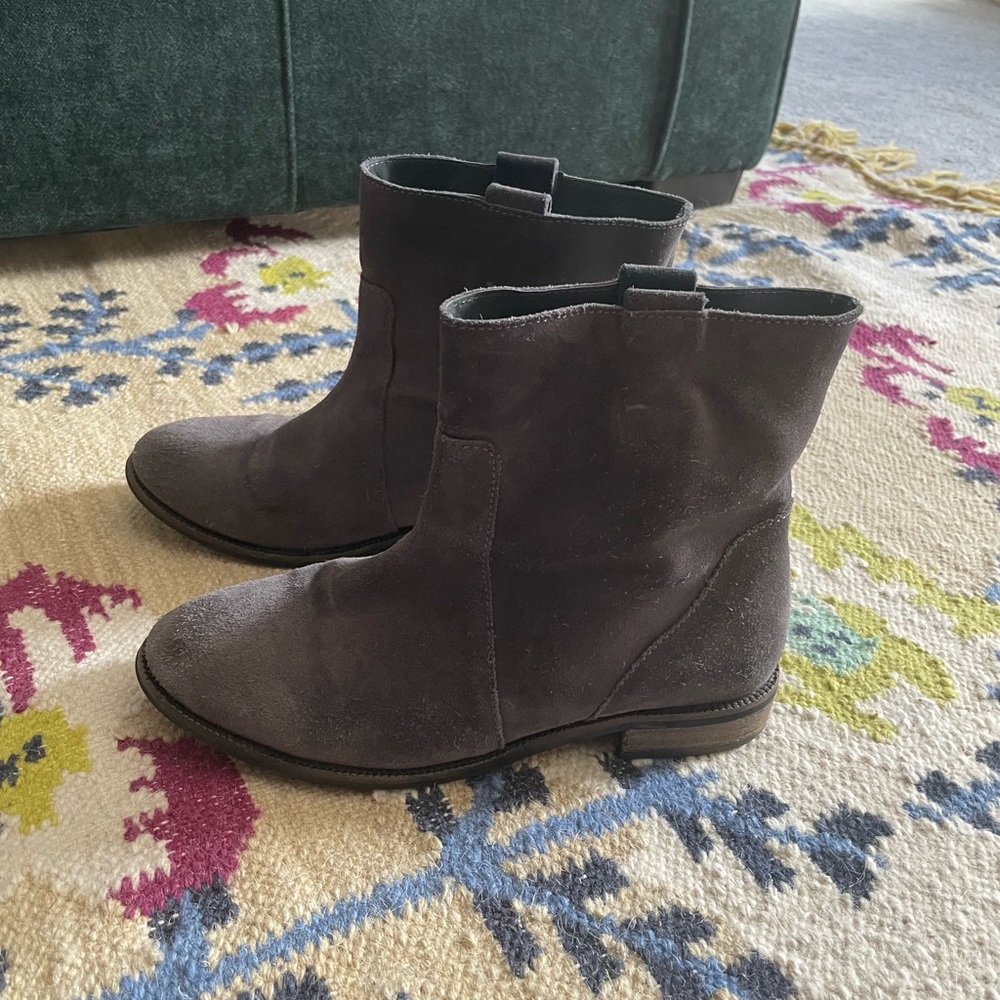 Seychelles Grey Suede Pull On Mid Calf‎ Boots